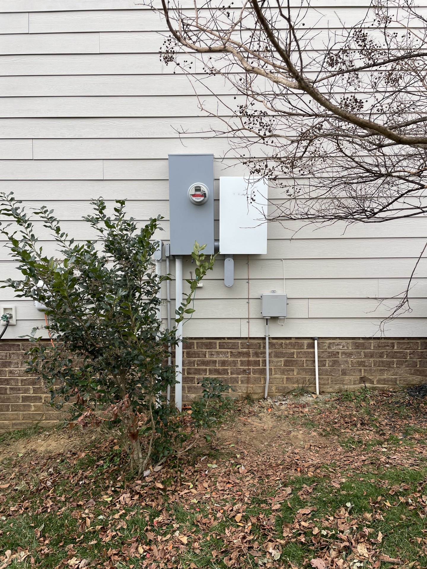 Tesla Powershare Gateway installed by GreenKey at a Central Virginia home